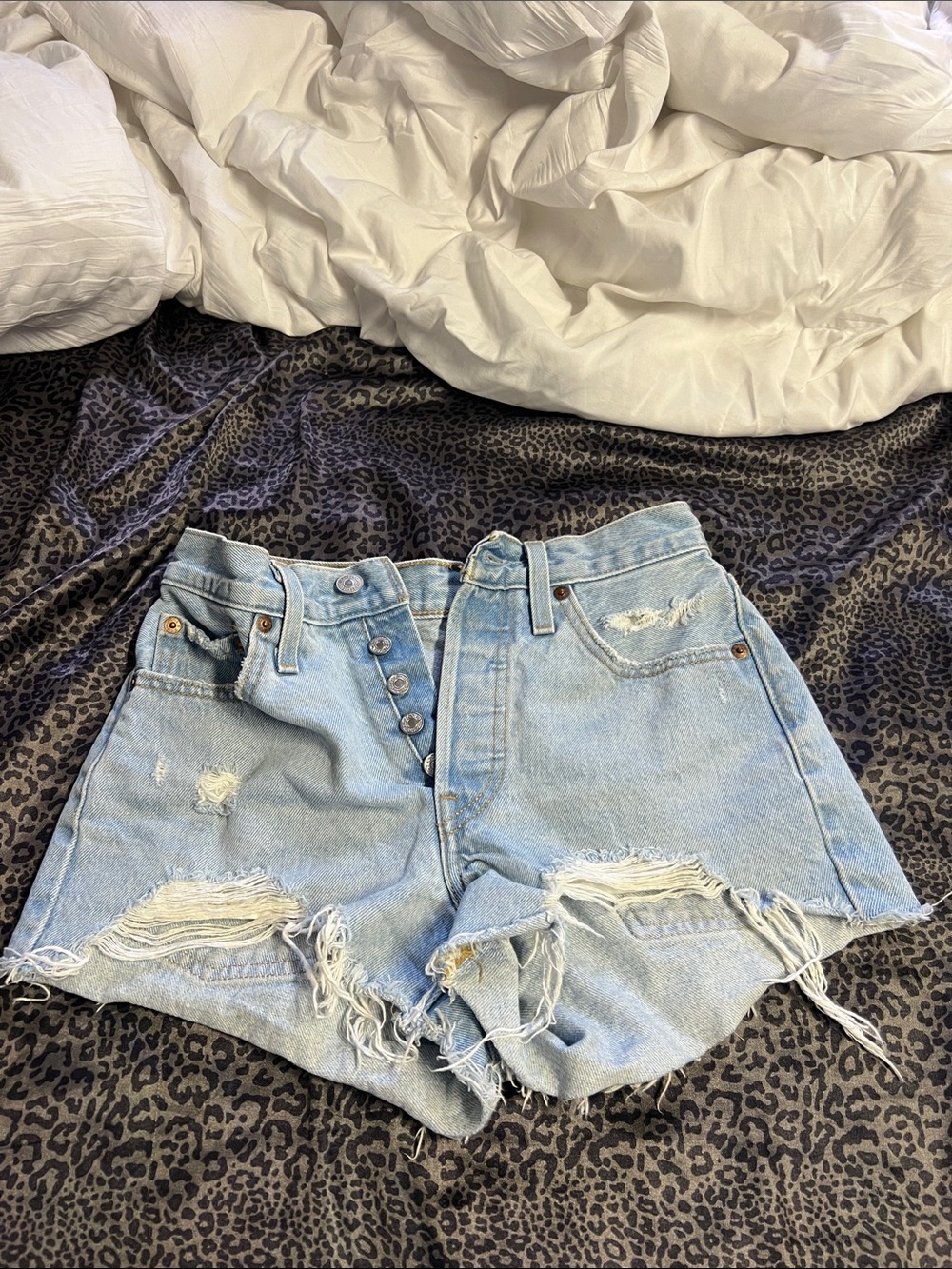 Levi’s 501 Light Wash Denim Jeans W24 - Light Blue